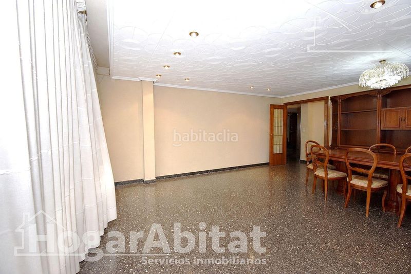 Foto 5143a643-c0ab-483b-9825-0a3be5285714. Pis amb calefacció aparcament a Russafa Valencia