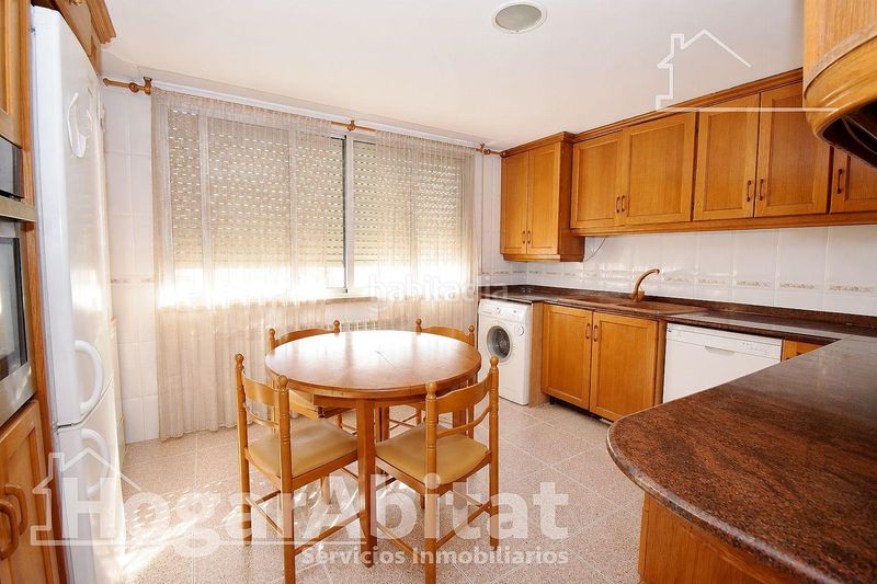 Foto 69050f63-fb88-4315-b0f1-6badf6d9c249. Pis amb calefacció aparcament a Russafa Valencia