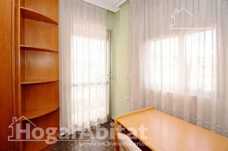 Foto 8cfa93f1-9e0c-45b1-9fa3-cec3e6a65e70. Pis amb calefacció aparcament a Russafa Valencia