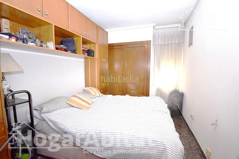 Foto b4143c80-fdc6-4ef9-baac-9457ff8fd2c8. Pis amb calefacció aparcament a Russafa Valencia