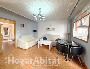 Appartement  Calle de murillo. Bonito, acogedor y exterior con balcón