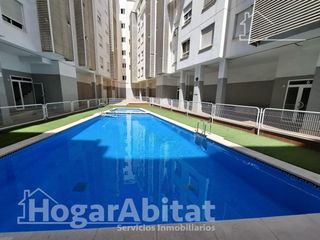 Pis  Calle de la virgen del puig. Amplio y exterior con piscina, garaje y trastero