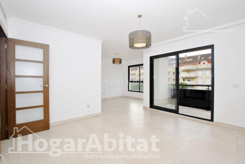Foto f367066d-57e3-4cc4-b92a-1548e7c1a632. Pis amb calefacció aparcament a Saladar Dénia