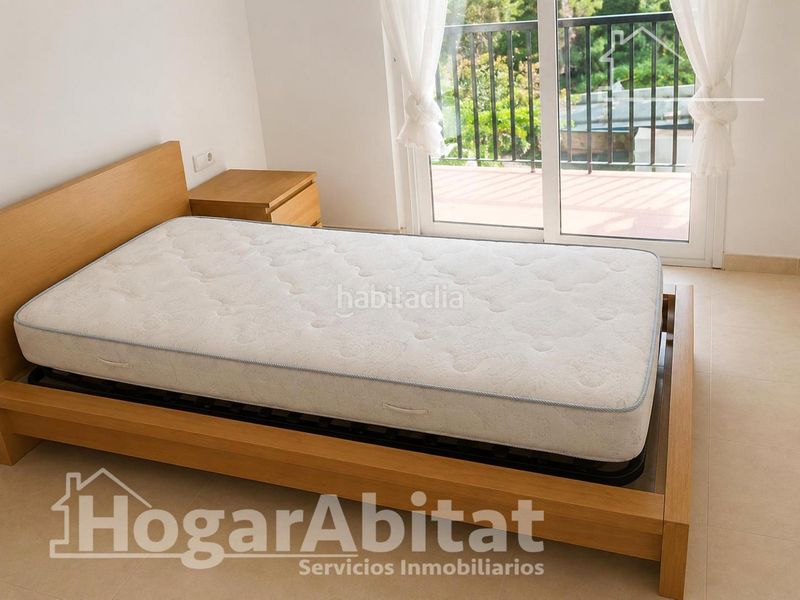 Foto 93d3fc39-77ac-4b5e-82cd-7d4462838428. Casa aparellada amb calefacció aparcament piscina a Chiva