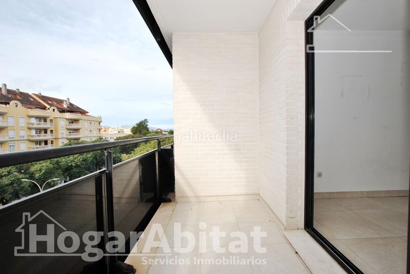 Foto f0a012ca-ade9-4379-a3e0-63903557fec1. Pis amb calefacció aparcament a Saladar Dénia