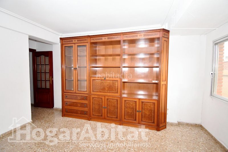 Foto 08b2ab7a-7287-4267-b990-380ade82a3d0. Pis a Alaquàs