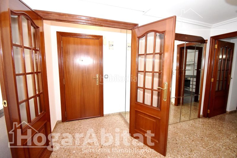 Foto 4bf8fcd3-2117-4a5d-b55d-13860e0e1e87. Pis a Alaquàs