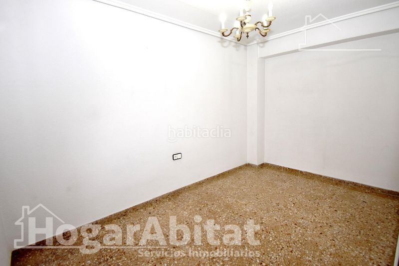 Foto 8698372a-e6f3-4e31-ac14-34a615314419. Pis a Alaquàs