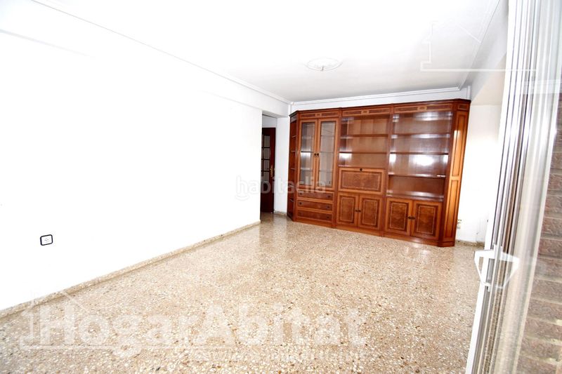 Foto b10ed34d-6458-490f-9cde-f2ef8856cfa6. Pis a Alaquàs