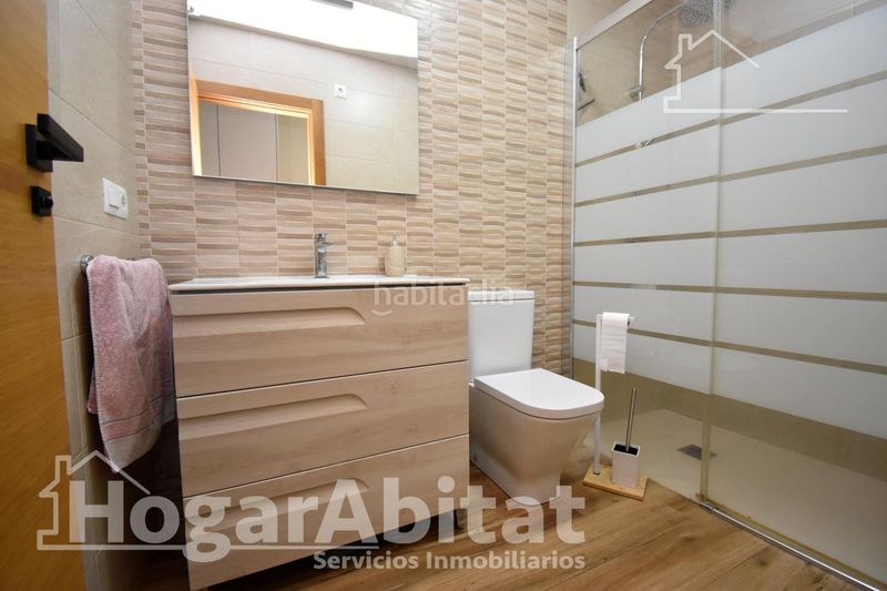Foto 1707bbb6-8bb5-479c-b513-c84e7e74e1b6. Casa amb aparcament a Almenara