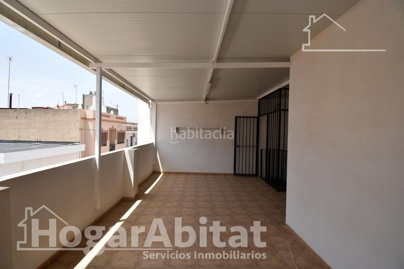 Foto 7db5648a-9850-44bd-9400-b9328726acf2. Casa amb aparcament a Almenara