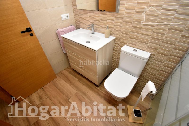 Foto b3cfbbc5-5ad0-4f34-9a56-3ffe0187140b. Casa amb aparcament a Almenara