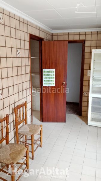 Foto f3ba5b06-cbb4-4268-a51c-5f53bb0496d9. Pis a Benifaió