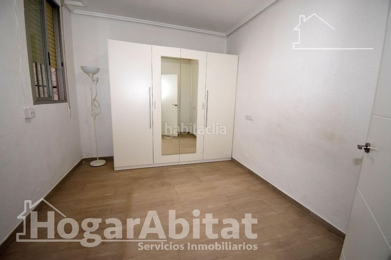 Foto b65ab46e-a407-4c43-8115-17a27dd9d2d4. Casa a Aldaia