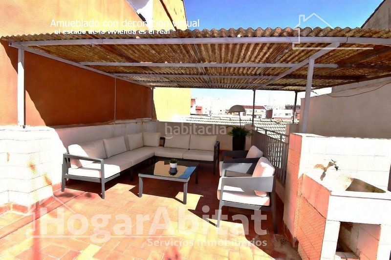 Foto c073046c-3520-4653-857b-f168a01a5f40. Casa a Aldaia