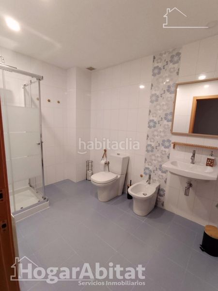 Foto c98e2abf-e945-44e1-8502-9559277ff42f. Casa amb calefacció aparcament a Alginet