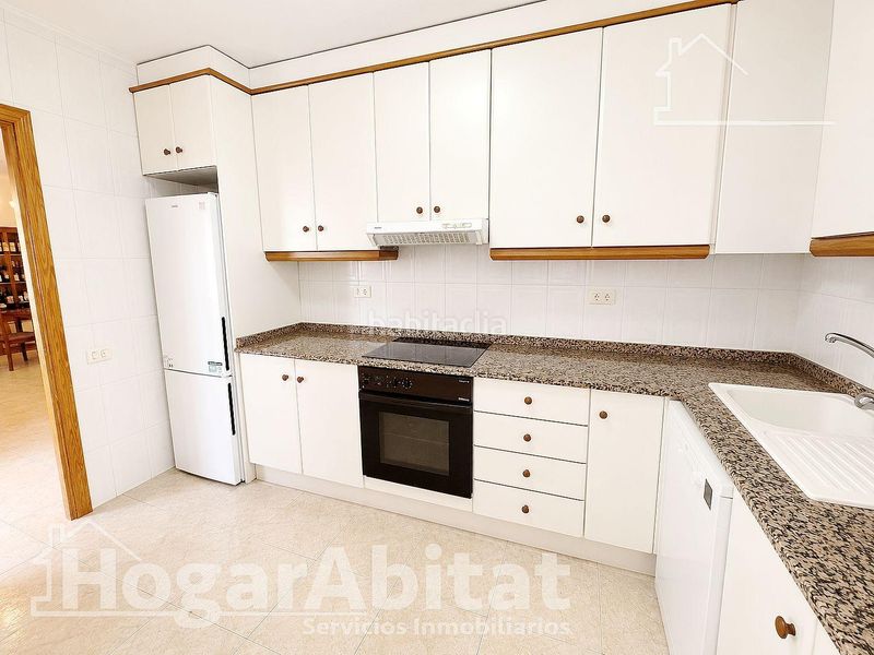Foto 347c03f9-4b49-4980-910b-3aed09123e54. Xalet amb aparcament a Alcora (l´)