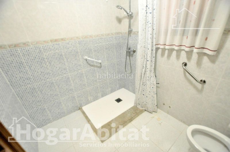 Foto 76b64ca0-0a9b-4b35-9923-731b59035217. Casa amb aparcament a Núcleo Urbano Pobla de Vallbona (la)