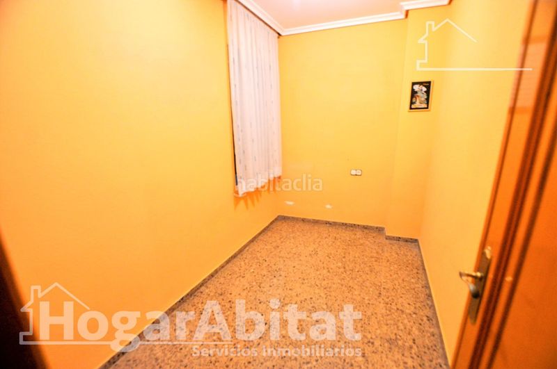 Foto a62f3532-60f6-463c-91ec-0227f49bd535. Casa amb aparcament a Núcleo Urbano Pobla de Vallbona (la)