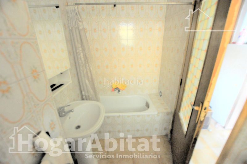 Foto d39b1910-f765-4124-9e8c-a00d960fd847. Casa amb aparcament a Núcleo Urbano Pobla de Vallbona (la)