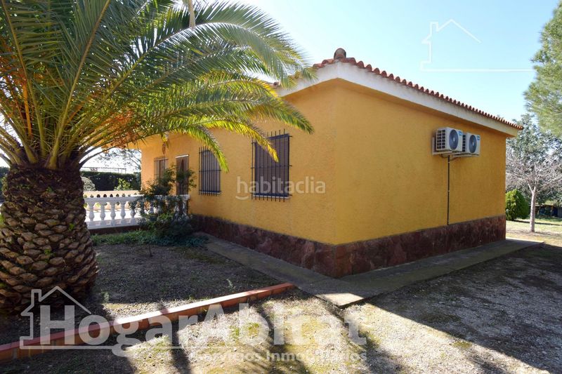 Foto 3f6413d2-c814-4ae0-9f74-4ff7b36c0922. Xalet amb calefacció aparcament piscina a Los Felipes-Corral de Carmelo Chiva