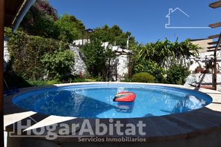 Casa  Carrer de san marcos. Amplia casa con barbacoa, trastero, piscina y jardín