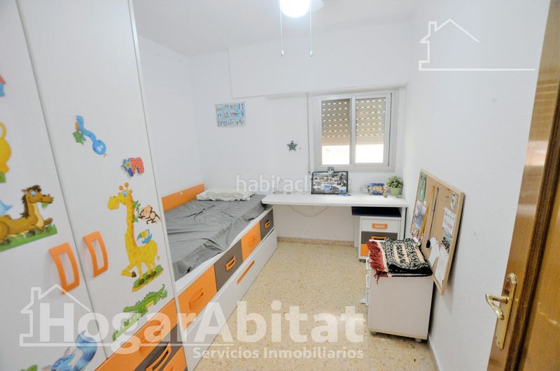Foto e64e9d12-70fa-4518-b9be-44463530756a. Pis amb calefacció aparcament a L´Eixereta Burjassot