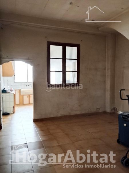 Foto 11cf4bb8-b8e4-47b4-a148-46fd1d0d454d. Casa amb aparcament a Núcleo Urbano Pobla de Vallbona (la)