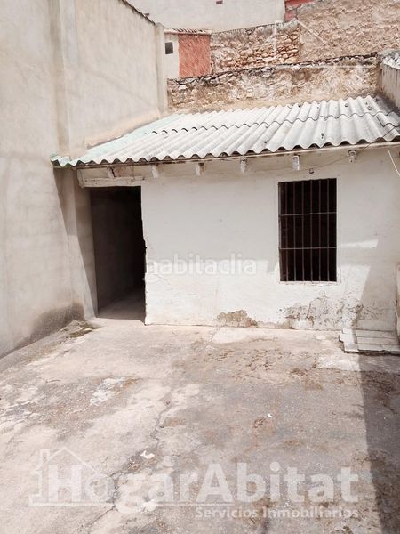 Foto 5704762b-d075-4f42-b016-fa31328fbc04. Casa amb aparcament a Núcleo Urbano Pobla de Vallbona (la)