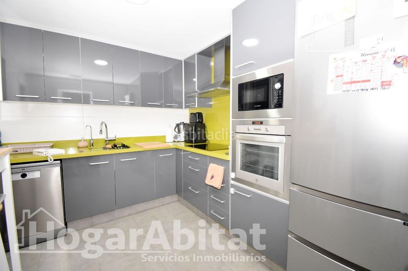 Foto f4aeeac5-61e8-497e-8a05-b45c3e8d6f3b. Pis amb calefacció aparcament a Algemesí