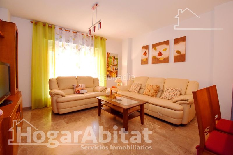 Foto cc355b57-ba45-445c-8eb8-875b97e4bba7. Pis amb aparcament a Oliva pueblo Oliva