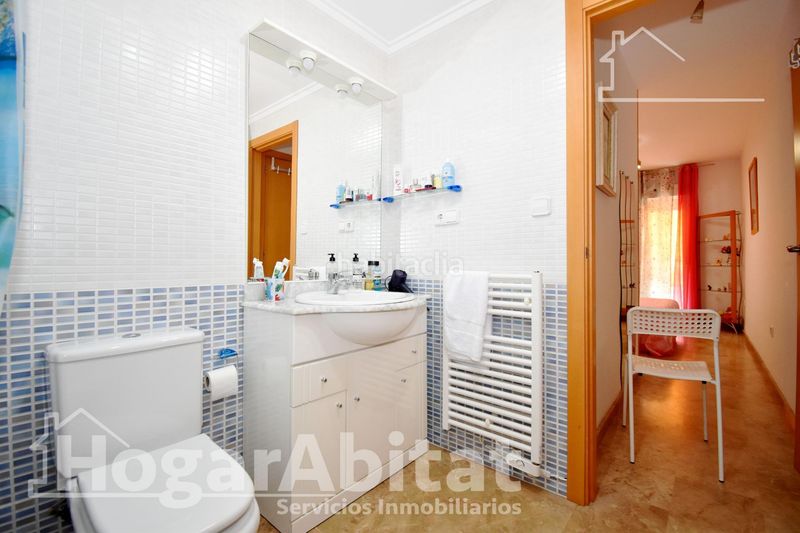 Foto f1f208a6-b134-4be1-b22f-b2a8d5487d78. Pis amb aparcament a Oliva pueblo Oliva