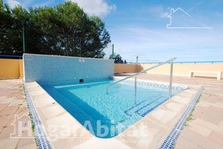 Apartament  Avenida tarongina. Exterior con balcón, piscina, garaje y trastero