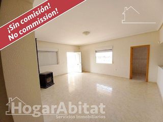 Chalet  Partida florida. Magnífico chalet luminoso con piscina privada, garaje y parcela
