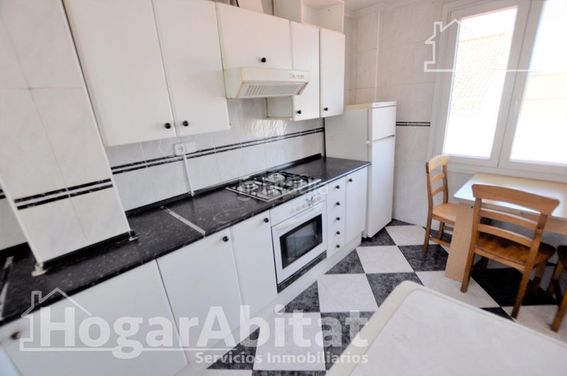 Foto 0fe0e76a-5ad8-4bca-a33b-68811f064e46. Àtic amb calefacció a Centro Xirivella