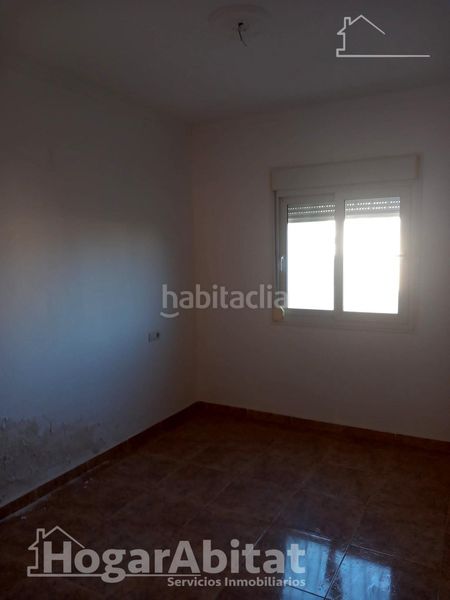 Foto 4b4a4d7f-3931-4acb-8ab8-1f89f0d99d12. Casa amb aparcament a Zona los Frutales Torrevieja
