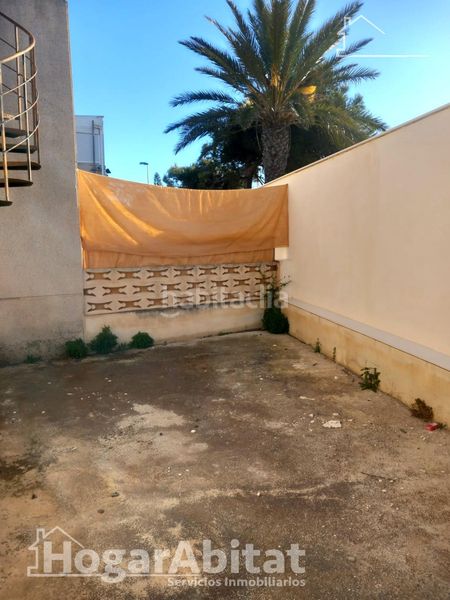 Foto bde77ca6-a2a9-483e-a846-ffc35d27d9de. Casa amb aparcament a Zona los Frutales Torrevieja