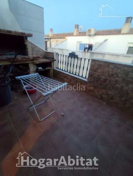 Foto d8118660-7d2b-44fc-a7ea-f1a00715f875. Casa adossada amb aparcament piscina a Vilamarxant