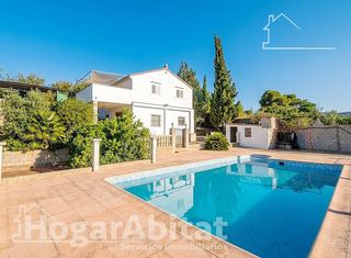 Chalet  Polígono casa fernanda pol  7 paraje 41. Chalet con dos viviendas independientes, piscina privada, garaje