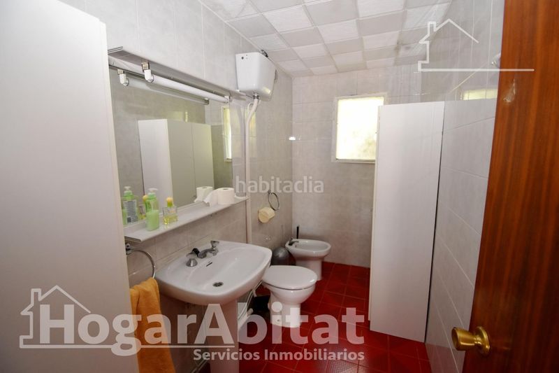 Foto 33408a19-a469-4482-ada0-bc084f7b31a5. Xalet amb aparcament piscina a Tous