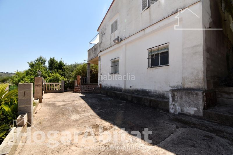 Foto a5cc9f01-a527-47fa-b661-b50a84ca37c2. Xalet amb aparcament piscina a Tous