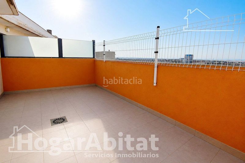 Foto 36d12414-7ecb-4a85-b6b1-f9ba8fc2e628. Àtic amb calefacció aparcament piscina a Silla