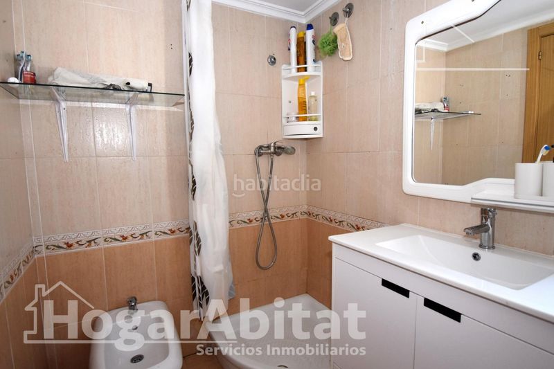Foto ee6c0868-7d9f-401e-9917-0bed51db61c7. Pis a Alaquàs