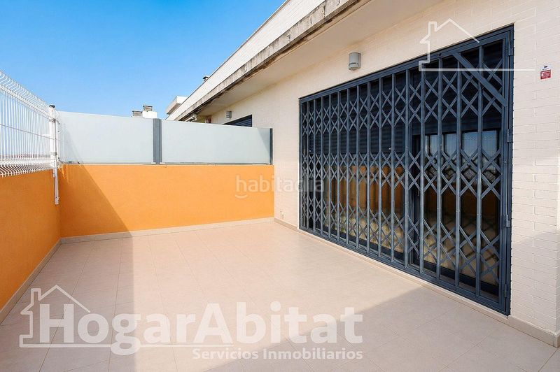Foto a81df38c-b9f9-435d-b711-ad6095053686. Àtic amb calefacció aparcament piscina a Silla