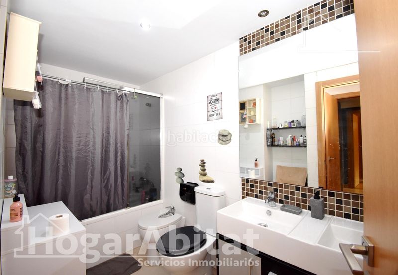Foto cc85aff3-931e-49c1-b9a1-739aa53cb730. Àtic amb calefacció aparcament piscina a Silla