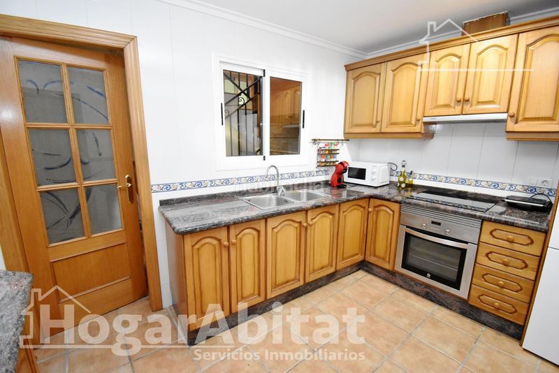 Foto fd2a718d-fc86-459f-95c9-8f3dbf2e3ebf. Casa a Casco Antiguo-Darremur Almazora / Almassora