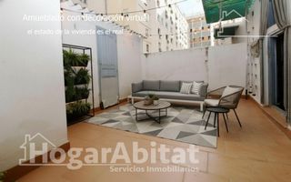 Pis  Avenida perez galdos. Amplio y luminoso con balcón y terraza en la pechina