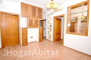 Etagenwohnung  Calle  san juan de ribera. Zona centro! bajo acogedor y luminoso con terraza y patio