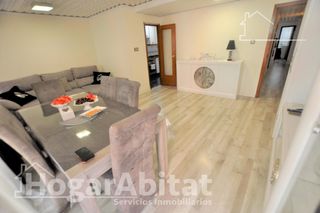 Etagenwohnung  Calle del mestre marçal. Reformado, bonito y exterior muy cerca de peset aleixandre