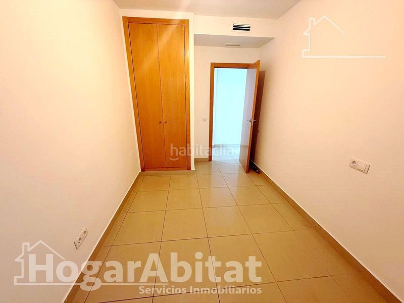 Foto ff2a44af-5b08-4af0-817f-37f8caec1ca5. Pis amb calefacció aparcament a Monserrat
